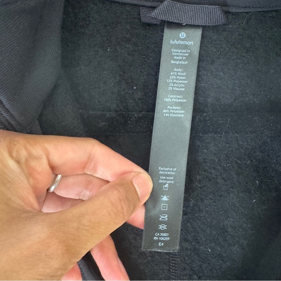 Lululemon Tundra Trek 1/2 Zip Black Sherpa Fleece Pullover Jacket Size S - Picture 10 of 16